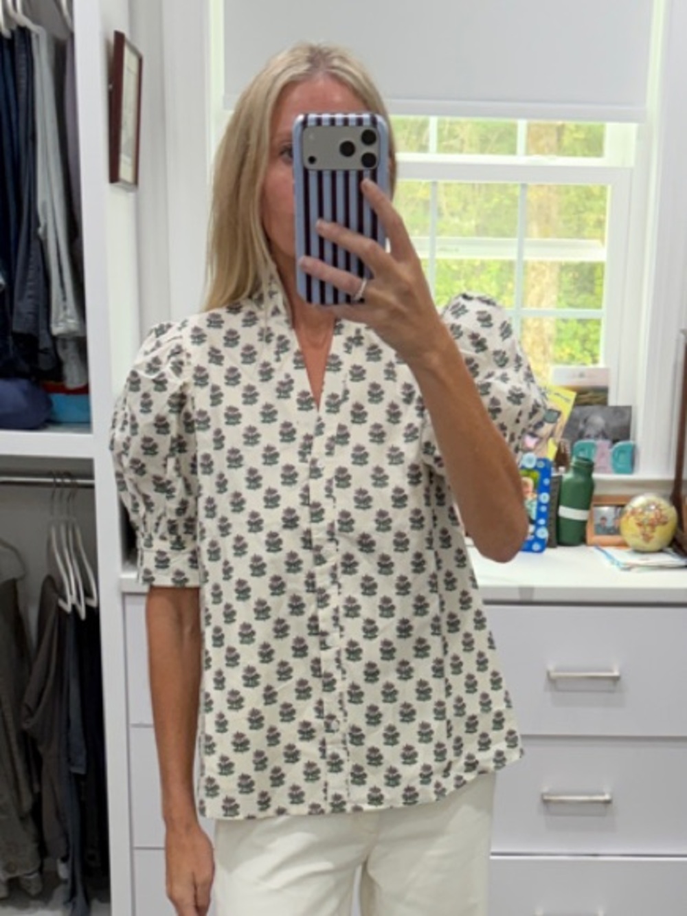Avara Floral Button Down Top XS